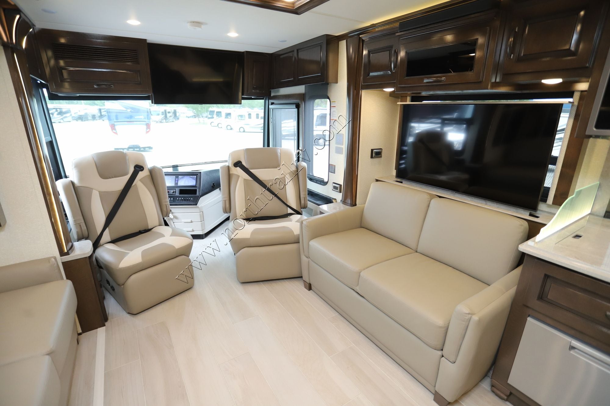 Used 2024 Newmar Dutch Star 4310 Class A  For Sale