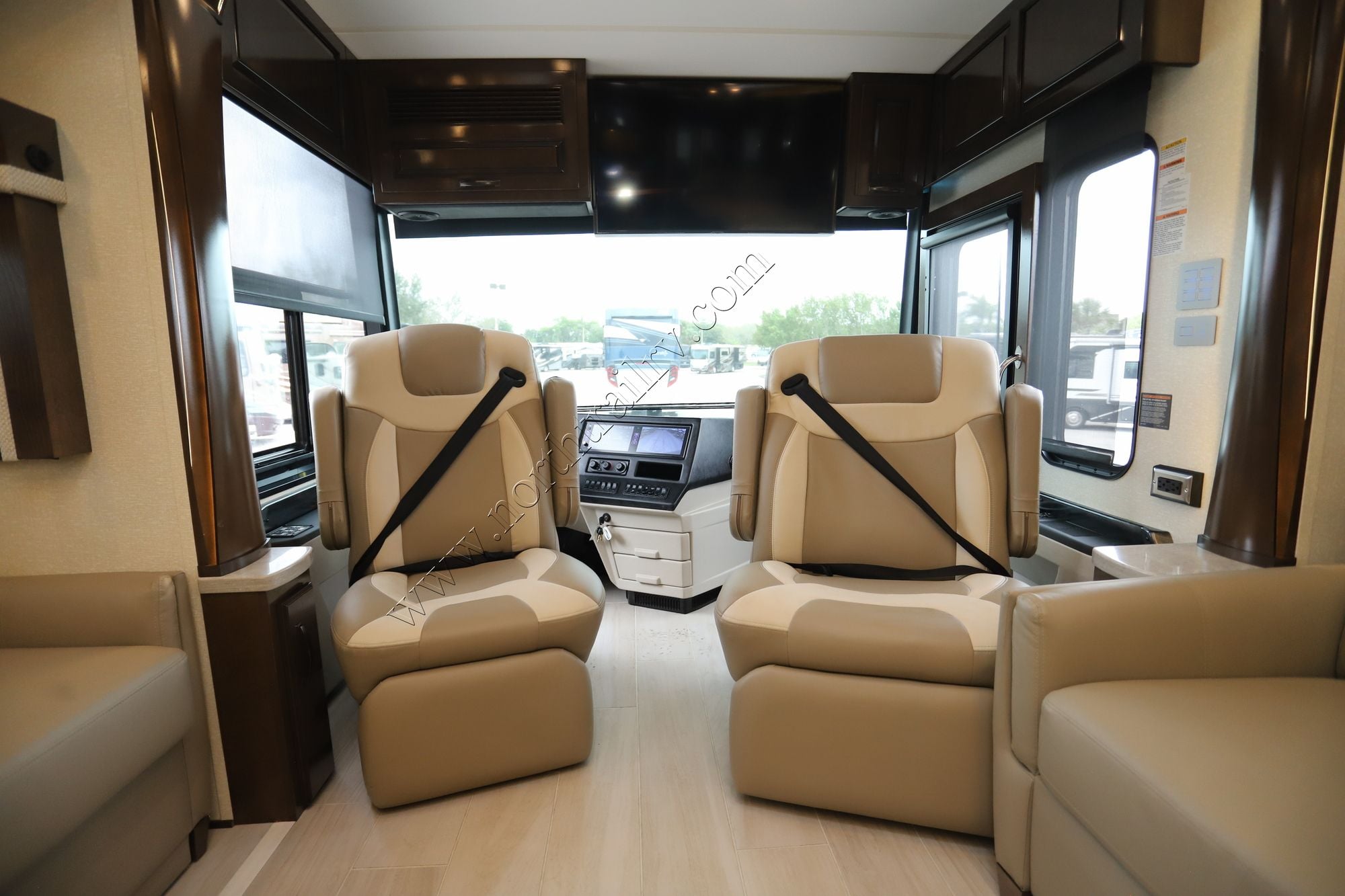 Used 2024 Newmar Dutch Star 4310 Class A  For Sale