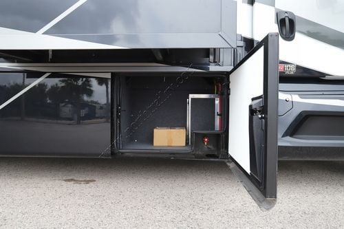 2026 Newmar Super Star 4040 Super C