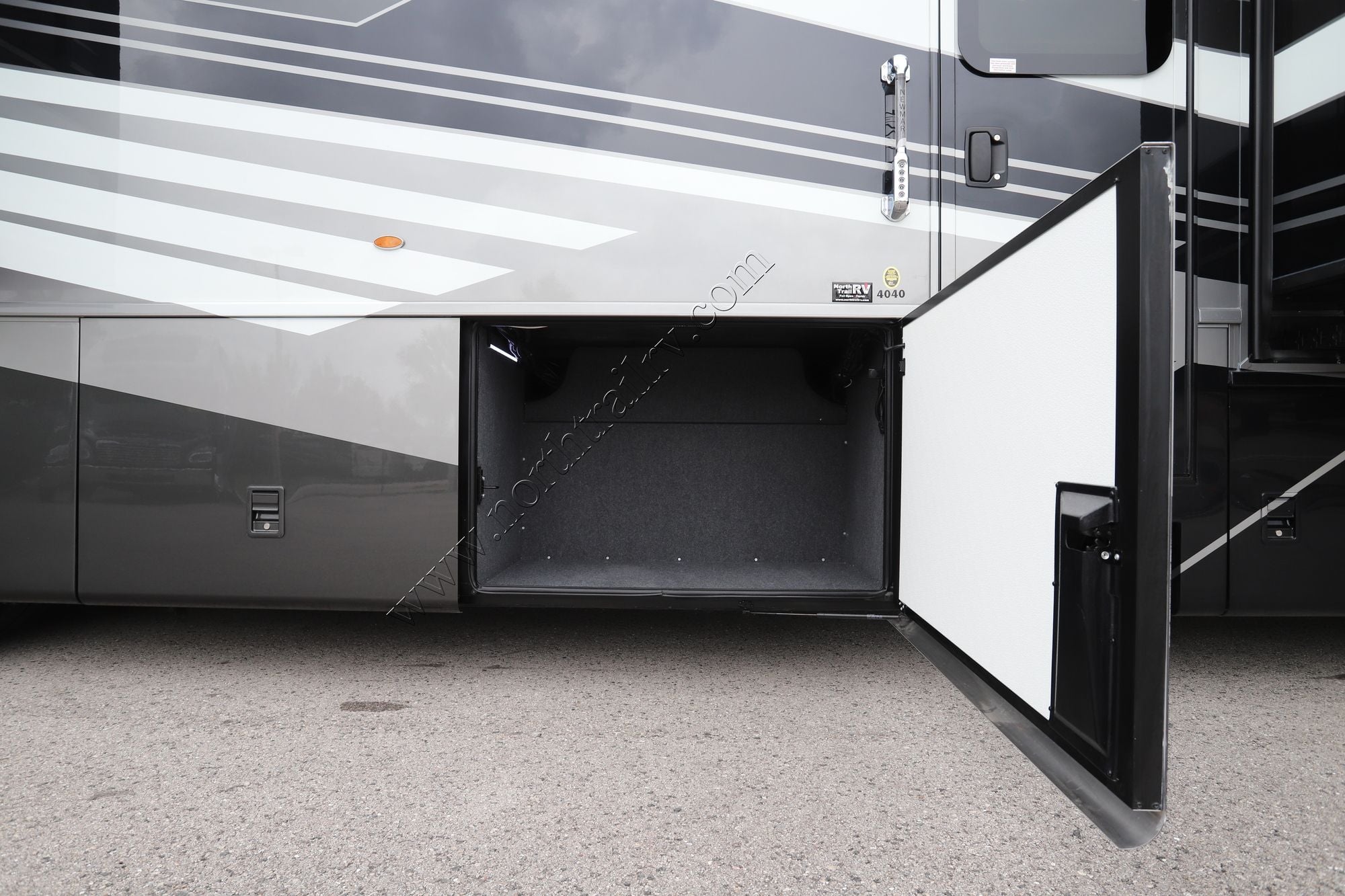 New 2026 Newmar Super Star 4040 Super C  For Sale