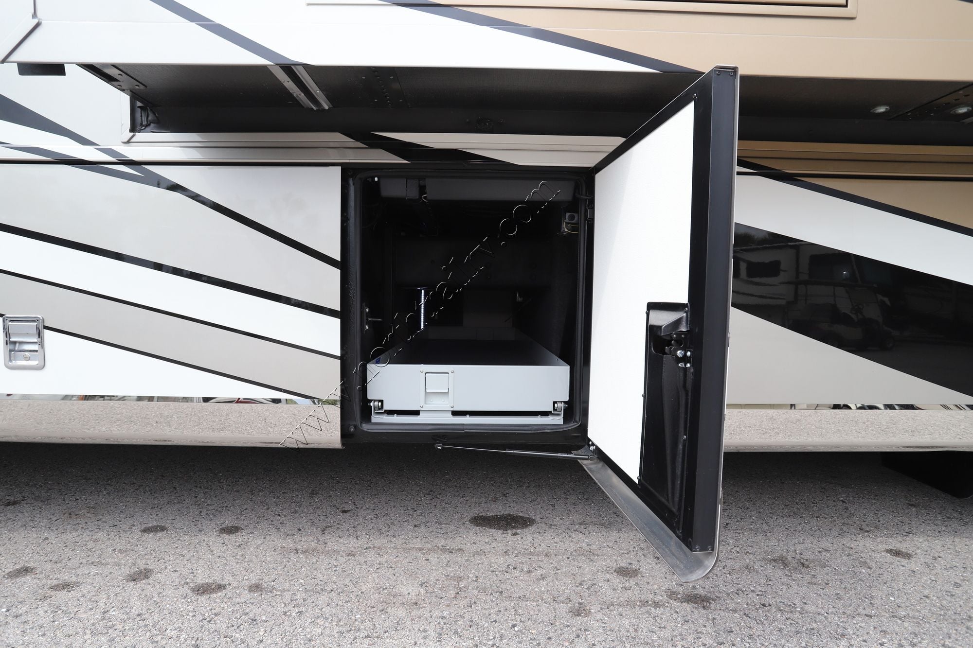 Used 2024 Newmar Dutch Star 4310 Class A  For Sale