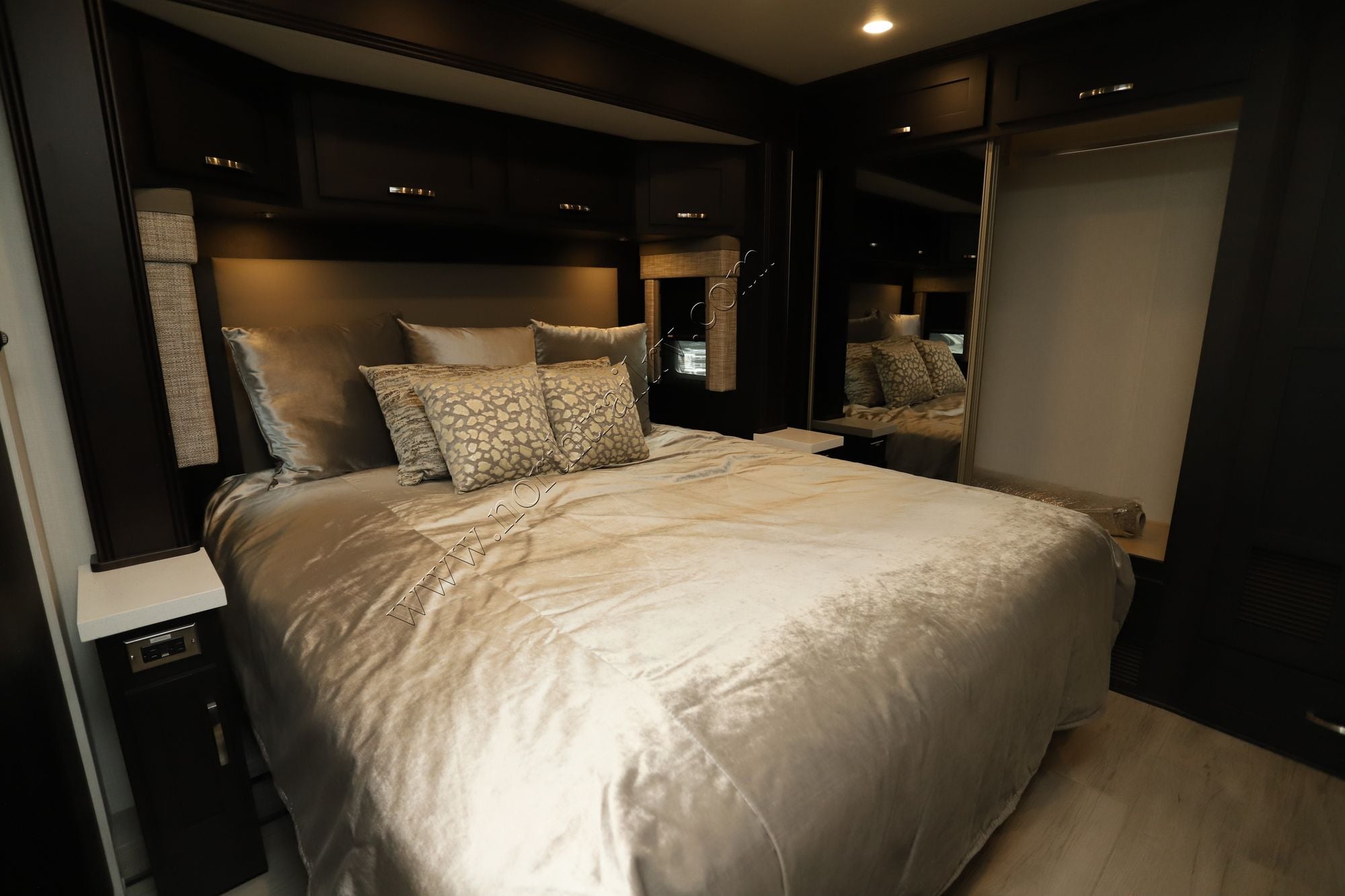 New 2026 Newmar Super Star 4040 Super C  For Sale