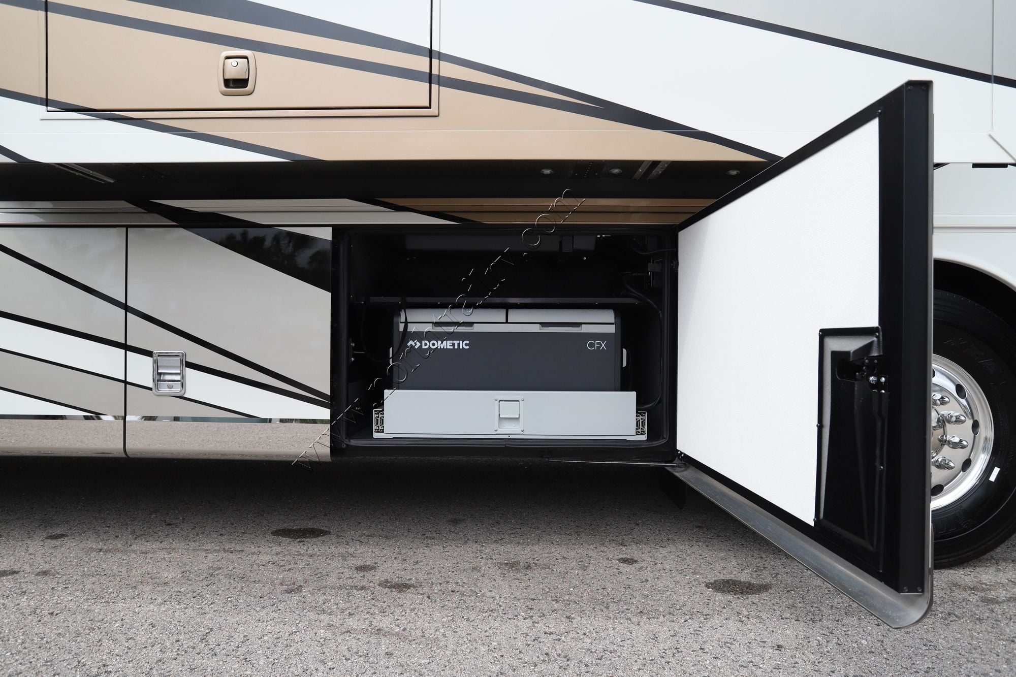 Used 2024 Newmar Dutch Star 4310 Class A  For Sale