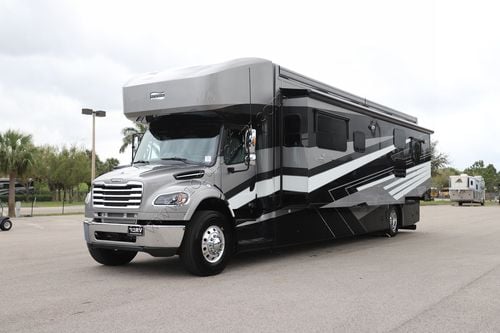 2026 Newmar Super Star 4040 Super C