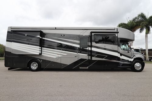 2026 Newmar Super Star 4040 Super C