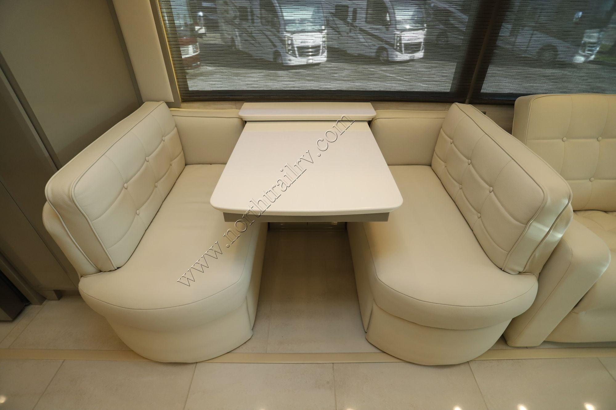 New 2026 Newmar Essex 4595 Class A  For Sale