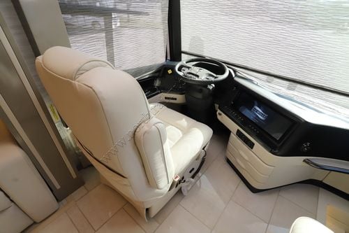 2026 Newmar Essex 4595