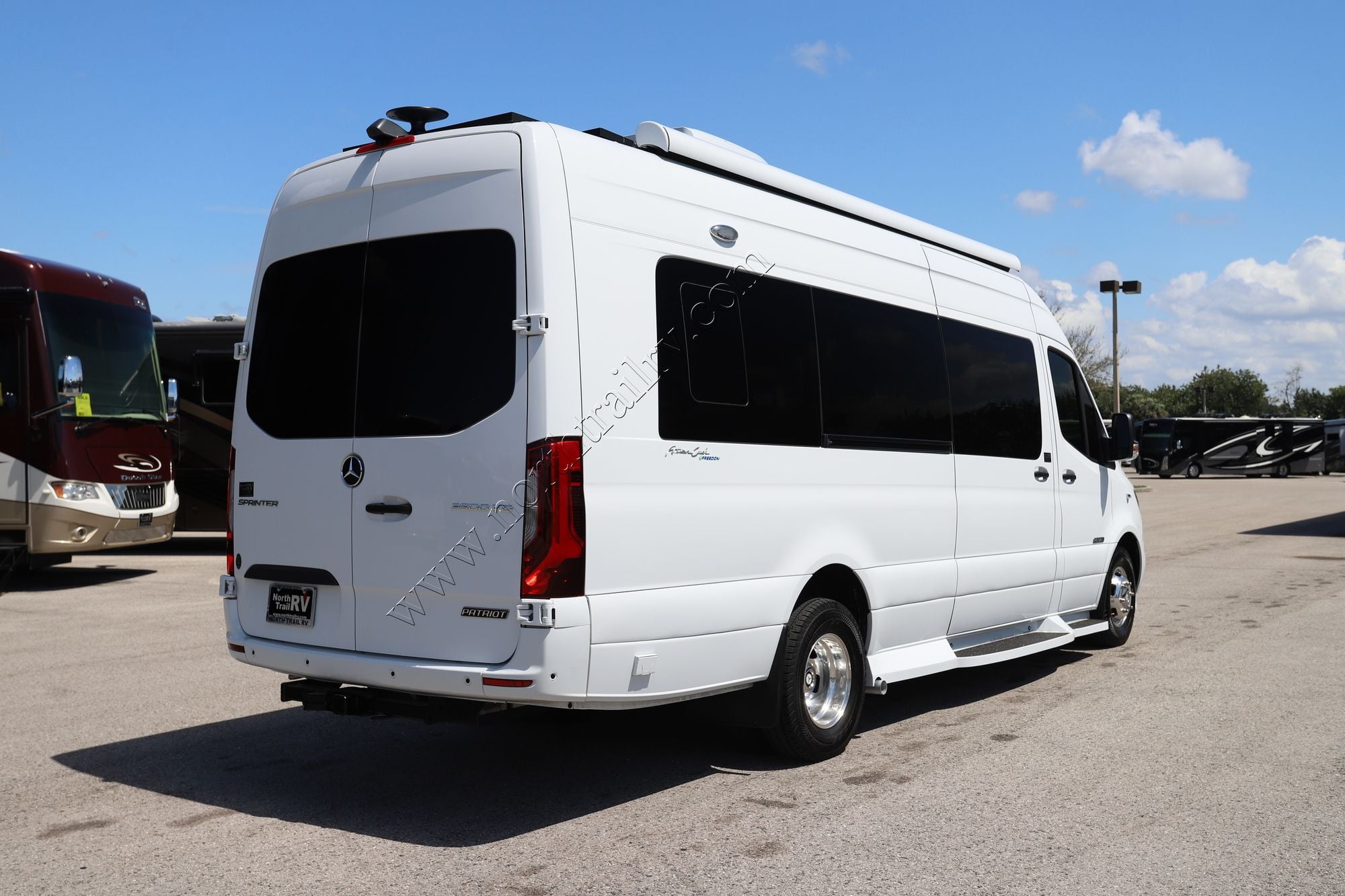 Used 2023 Midwest Patriot MD4 170EXT Class B  For Sale