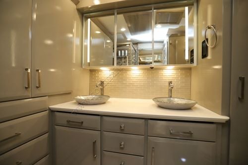 2026 Newmar Essex 4595