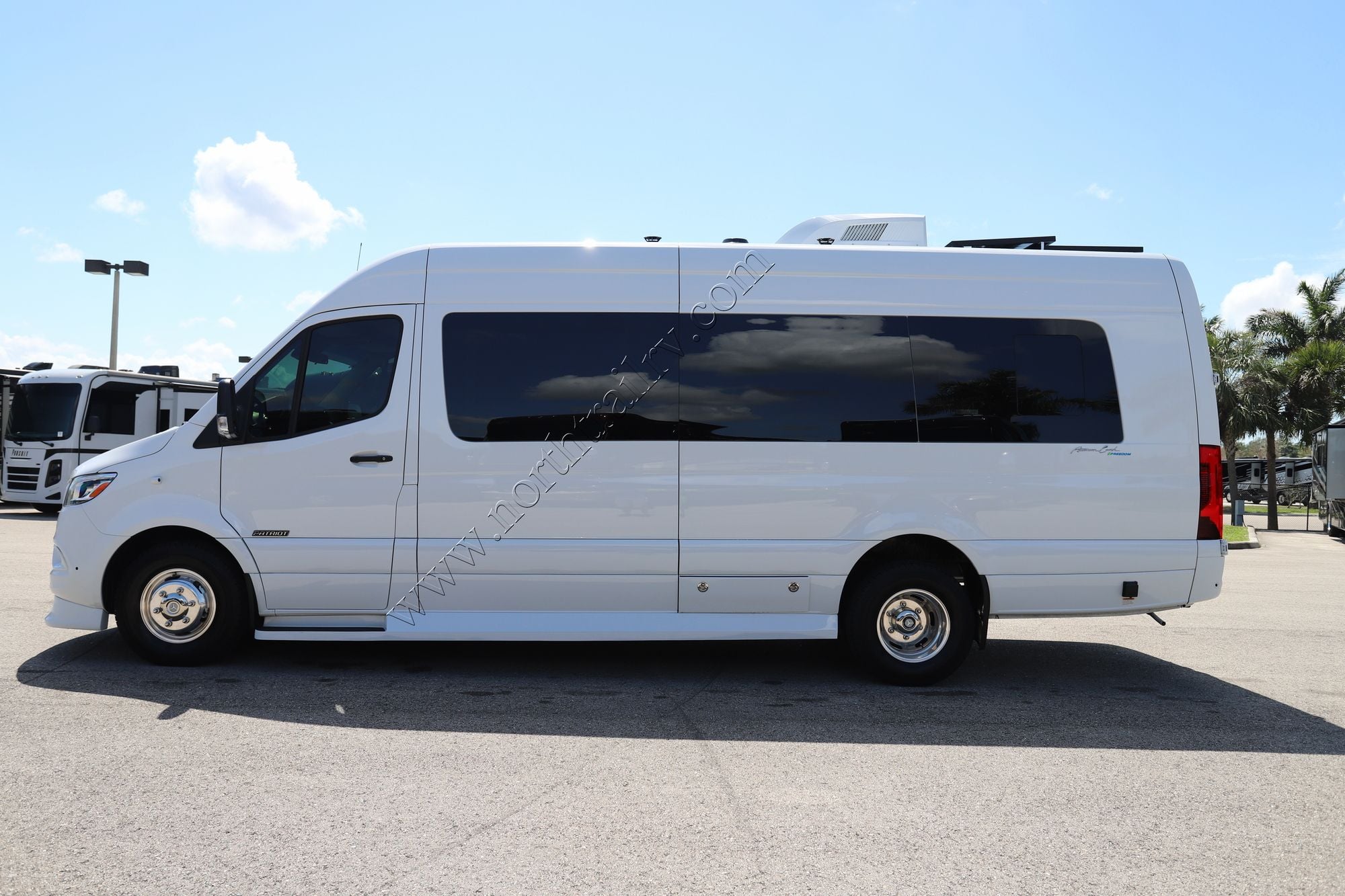 Used 2023 Midwest Patriot MD4 170EXT Class B  For Sale