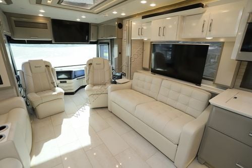 2026 Newmar Essex 4595