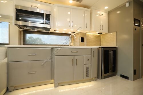 2026 Newmar Essex 4595