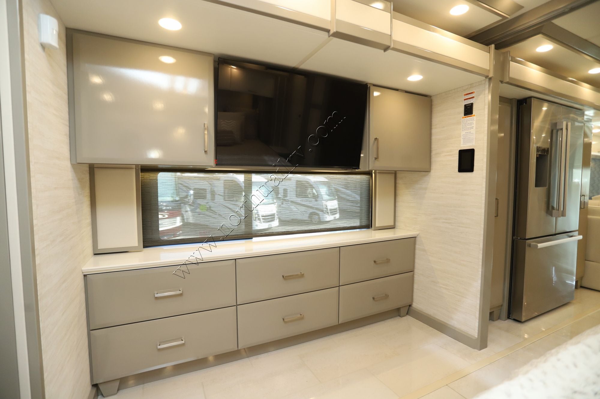 New 2026 Newmar Essex 4595 Class A  For Sale