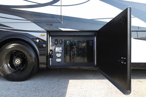 2026 Newmar Essex 4595