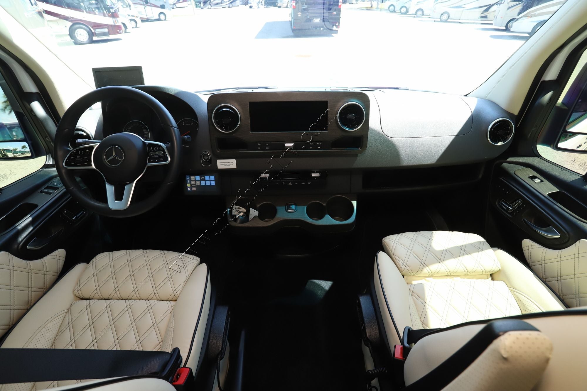 Used 2023 Midwest Patriot MD4 170EXT Class B  For Sale