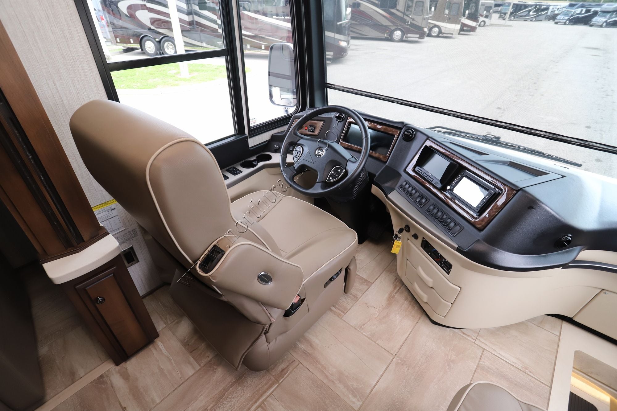 Used 2019 Newmar Dutch Star 4018 Class A  For Sale