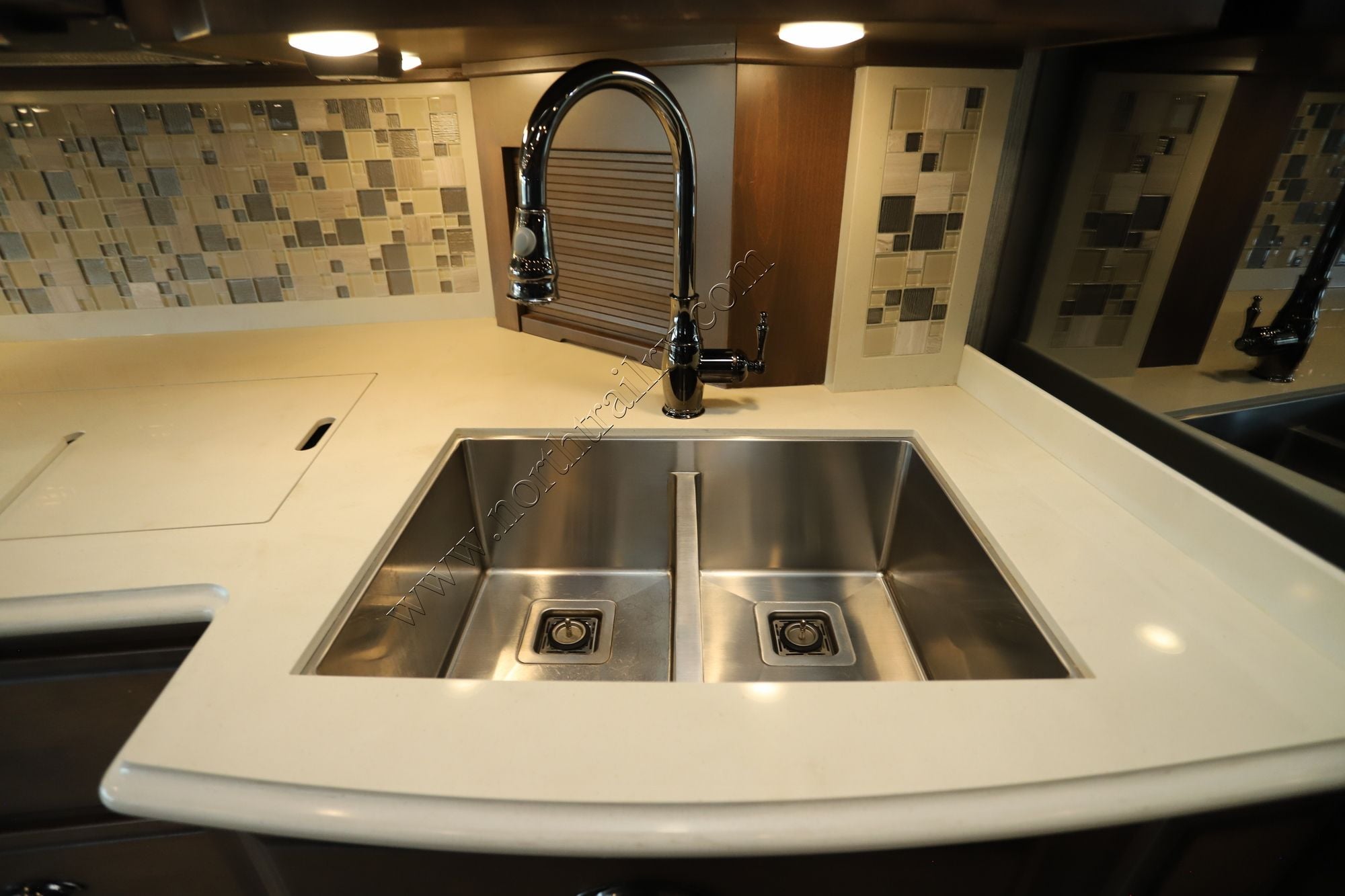 Used 2019 Newmar Dutch Star 4018 Class A  For Sale