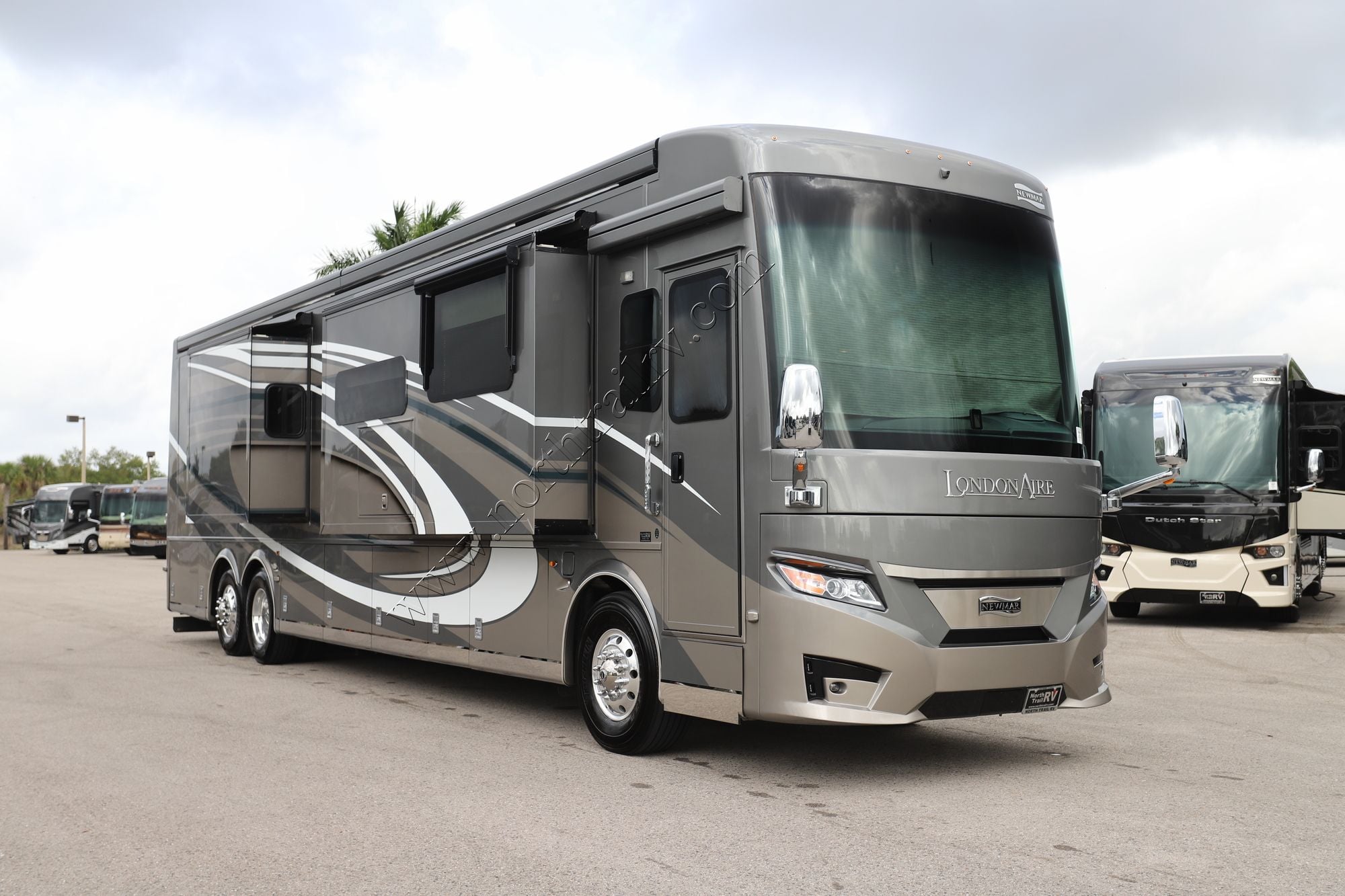 Used 2023 Newmar London Aire 4551 Class A  For Sale