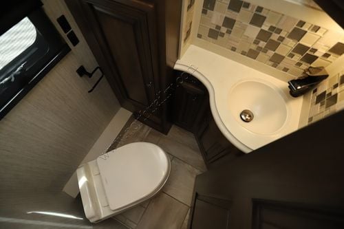 2019 Newmar Dutch Star 4018