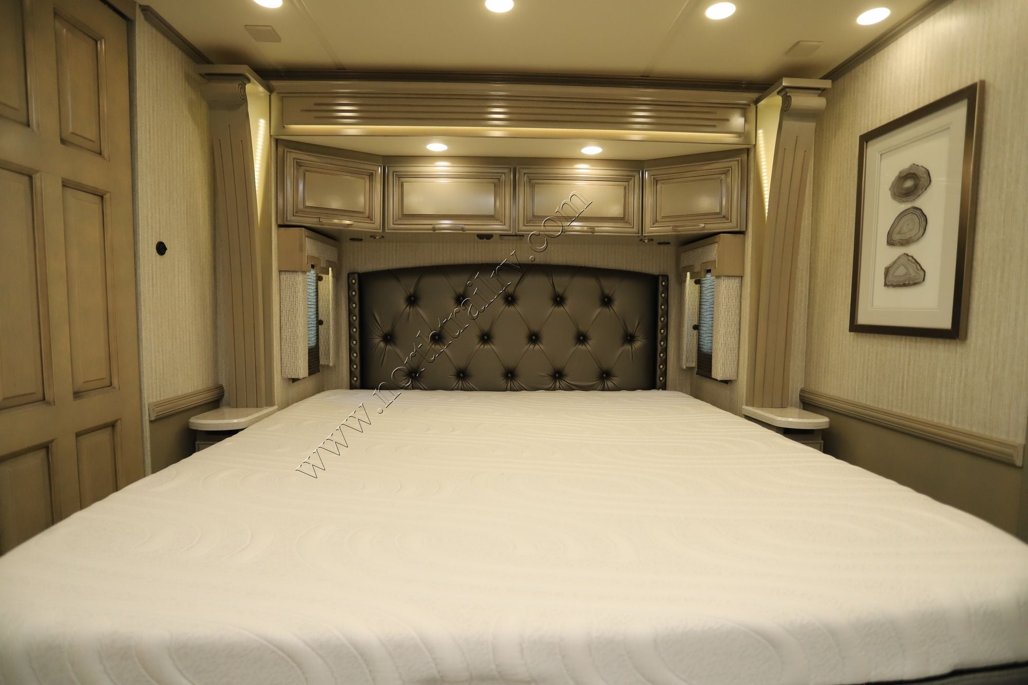 Used 2023 Newmar London Aire 4551 Class A  For Sale