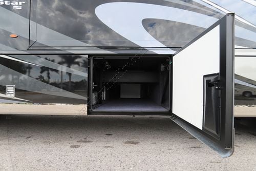 2019 Newmar Dutch Star 4018