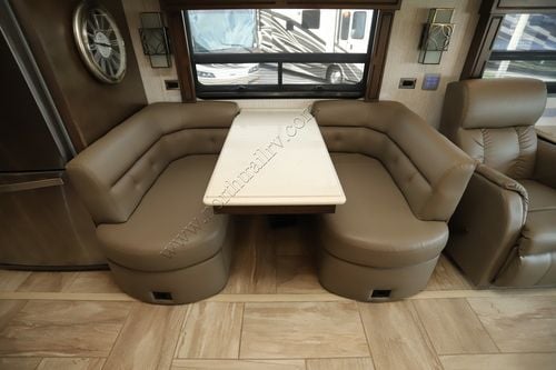 2019 Newmar Dutch Star 4018