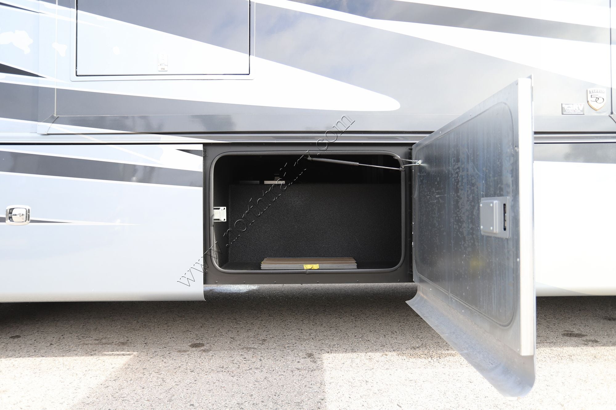 Used 2023 Tiffin Motor Homes Allegro Bay 38AB Super C  For Sale