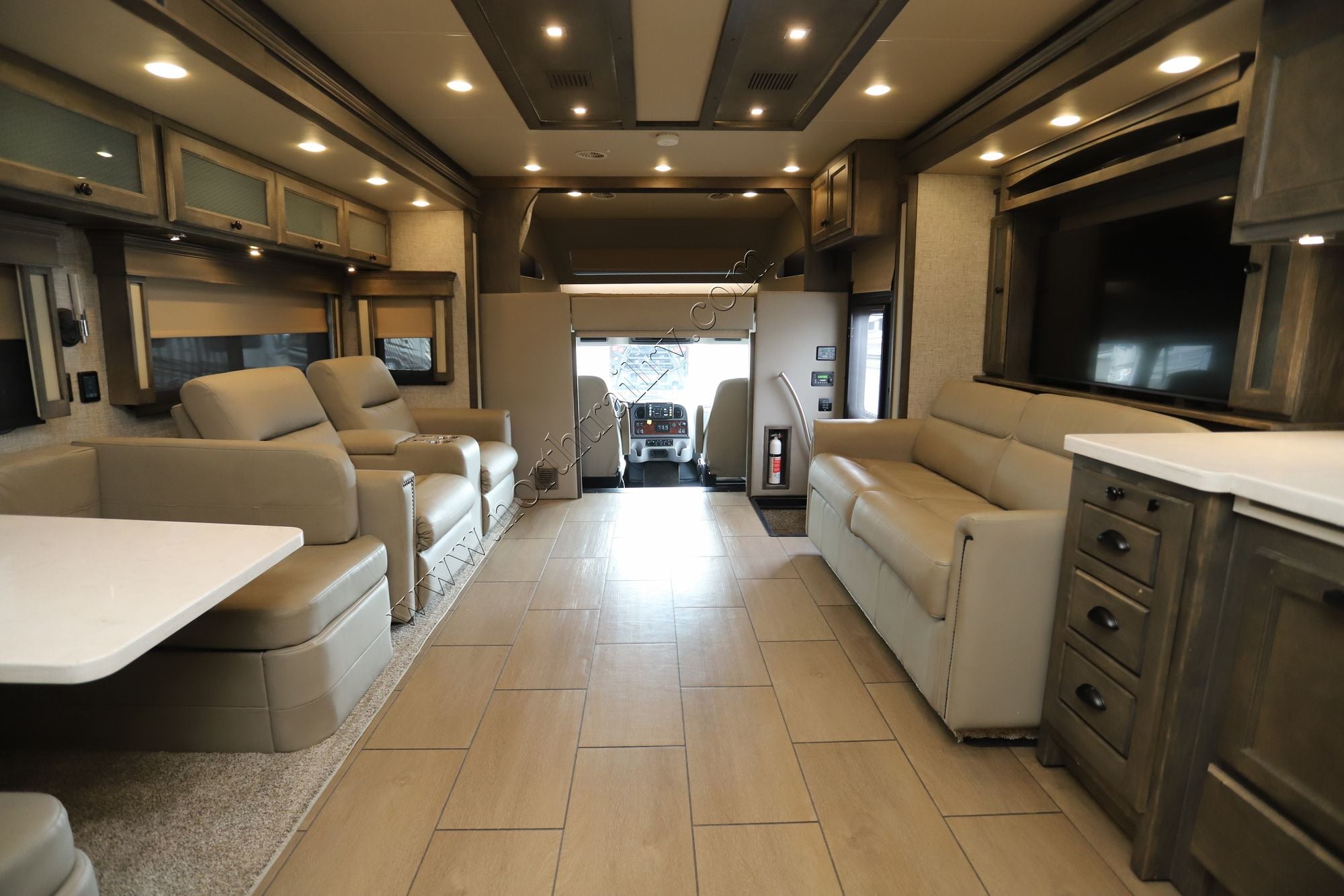 Used 2023 Tiffin Motor Homes Allegro Bay 38AB Super C  For Sale