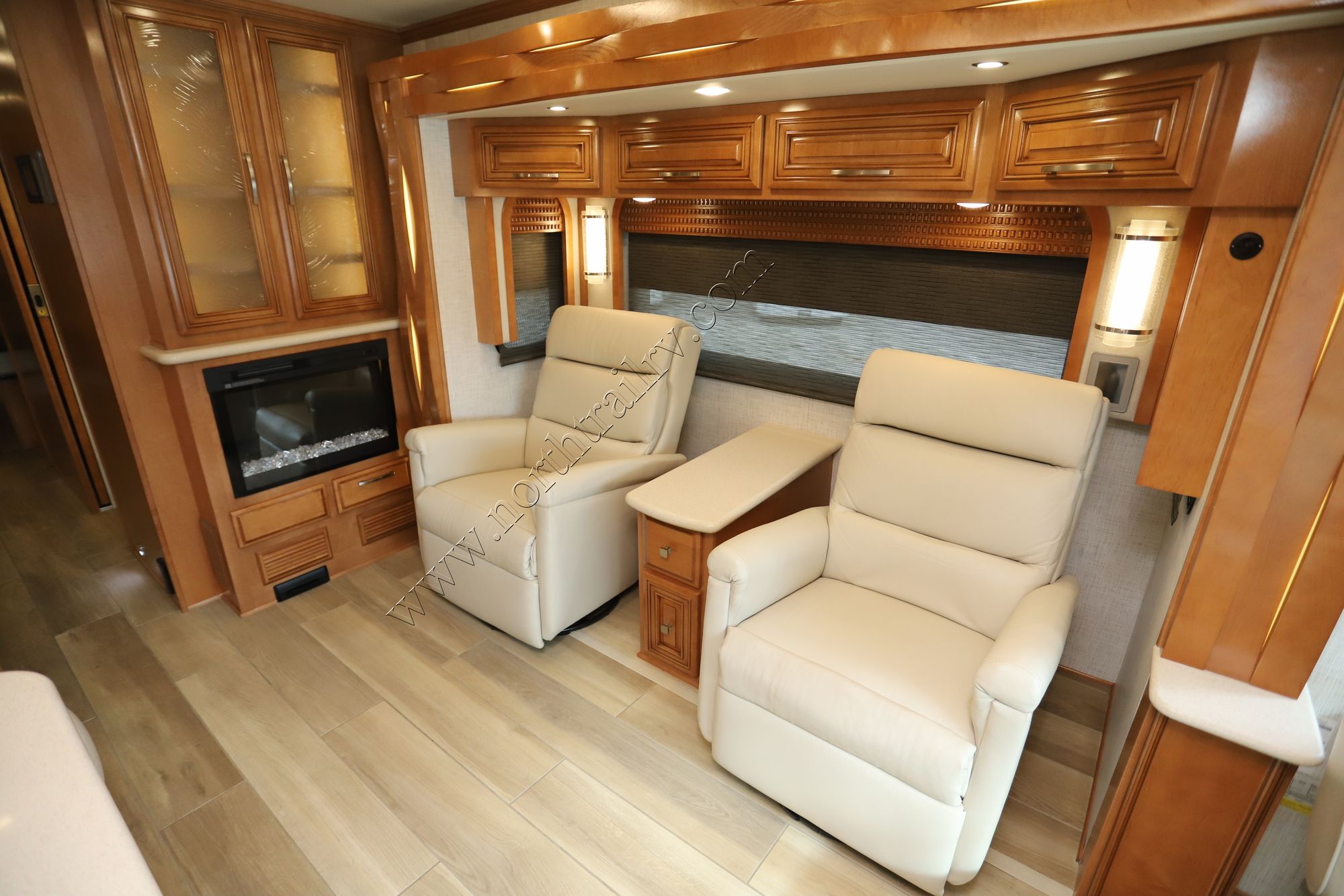 Used 2021 Newmar New Aire 3543 Class A  For Sale