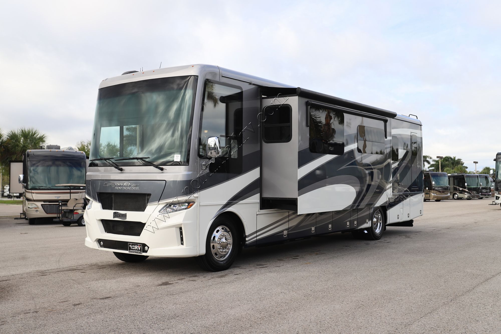 Used 2021 Newmar Canyon Star 3710 Class A  For Sale