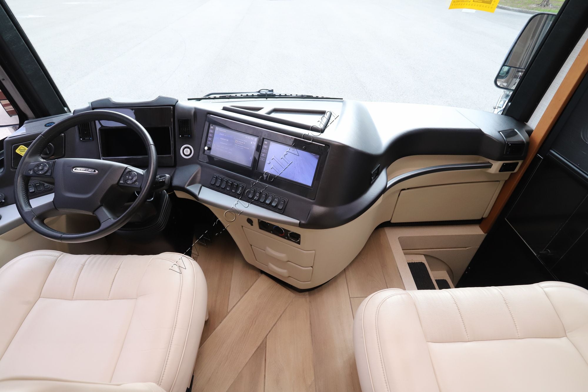 Used 2021 Newmar New Aire 3543 Class A  For Sale