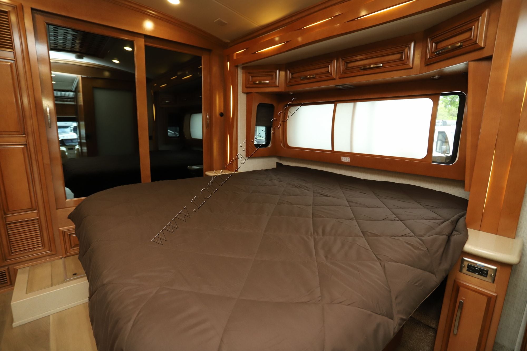 Used 2021 Newmar New Aire 3543 Class A  For Sale