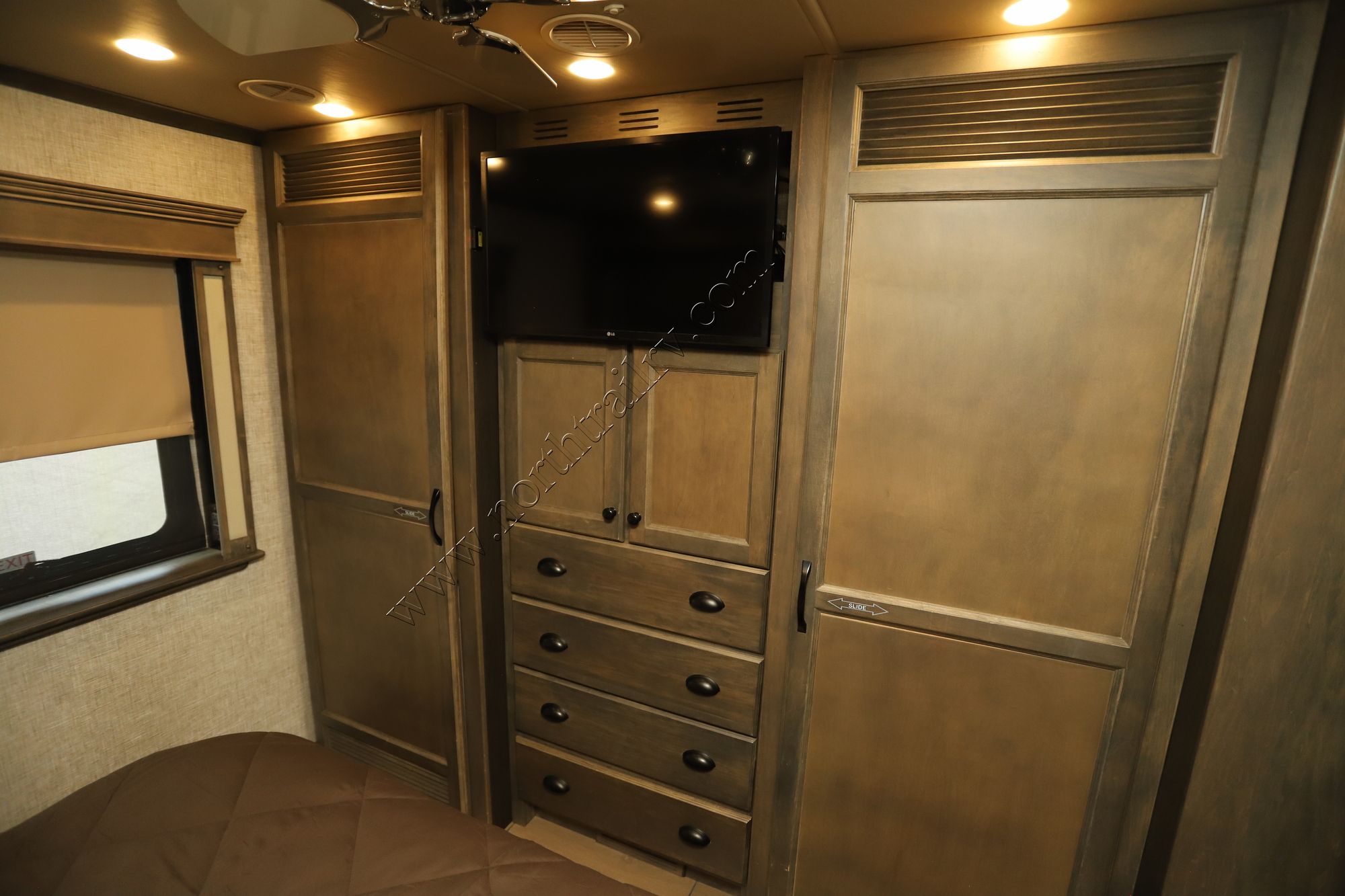 Used 2023 Tiffin Motor Homes Allegro Bay 38AB Super C  For Sale