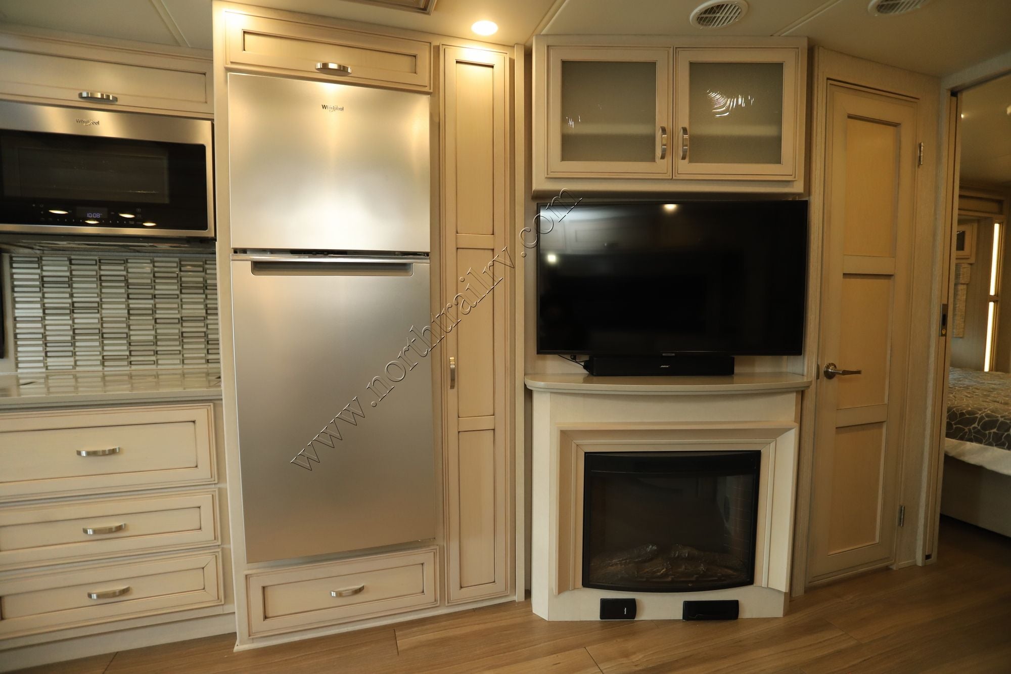 Used 2021 Newmar Canyon Star 3710 Class A  For Sale