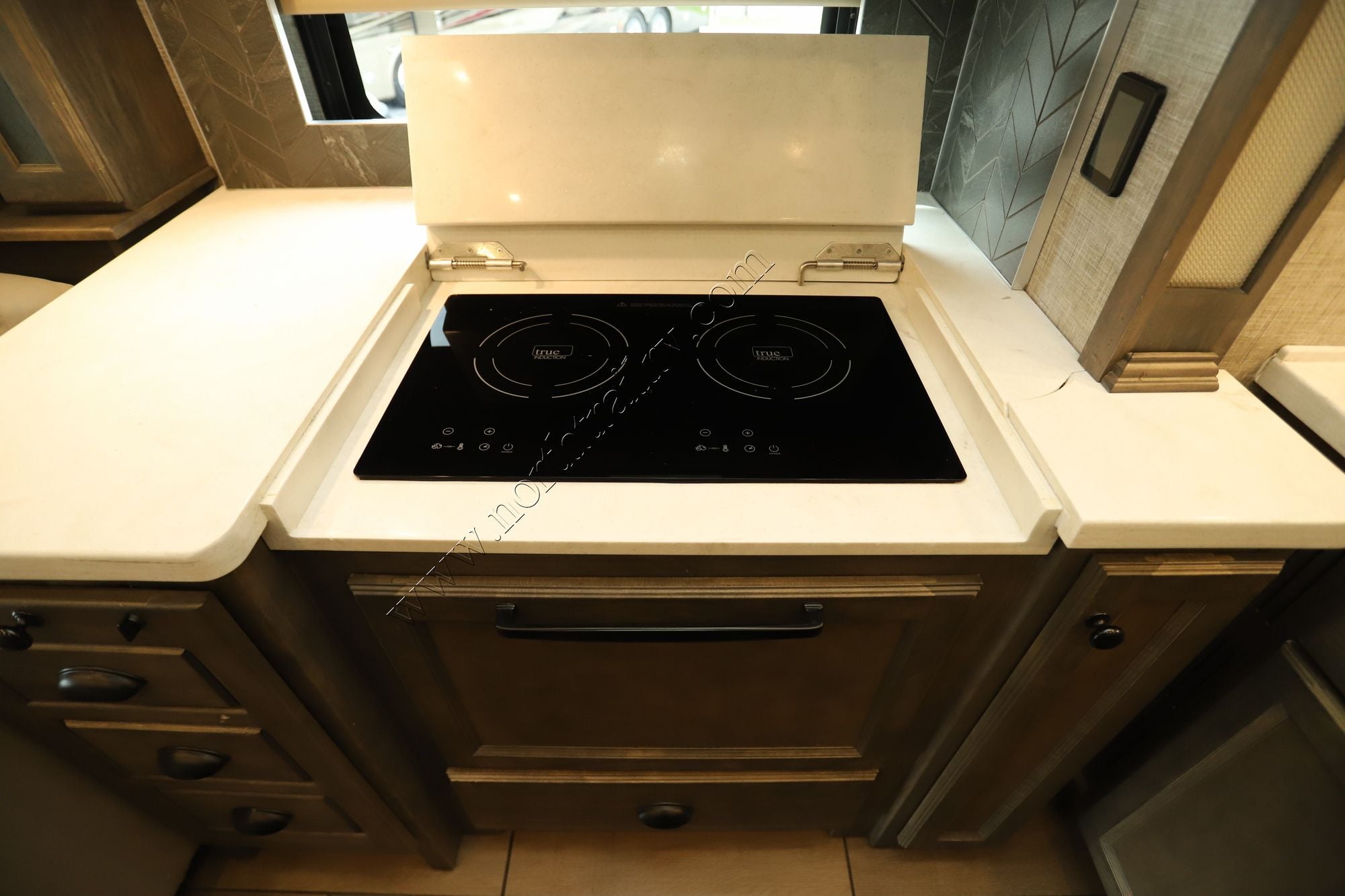 Used 2023 Tiffin Motor Homes Allegro Bay 38AB Super C  For Sale