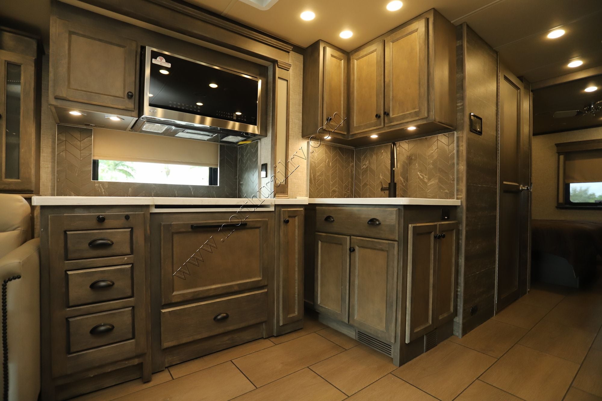 Used 2023 Tiffin Motor Homes Allegro Bay 38AB Super C  For Sale