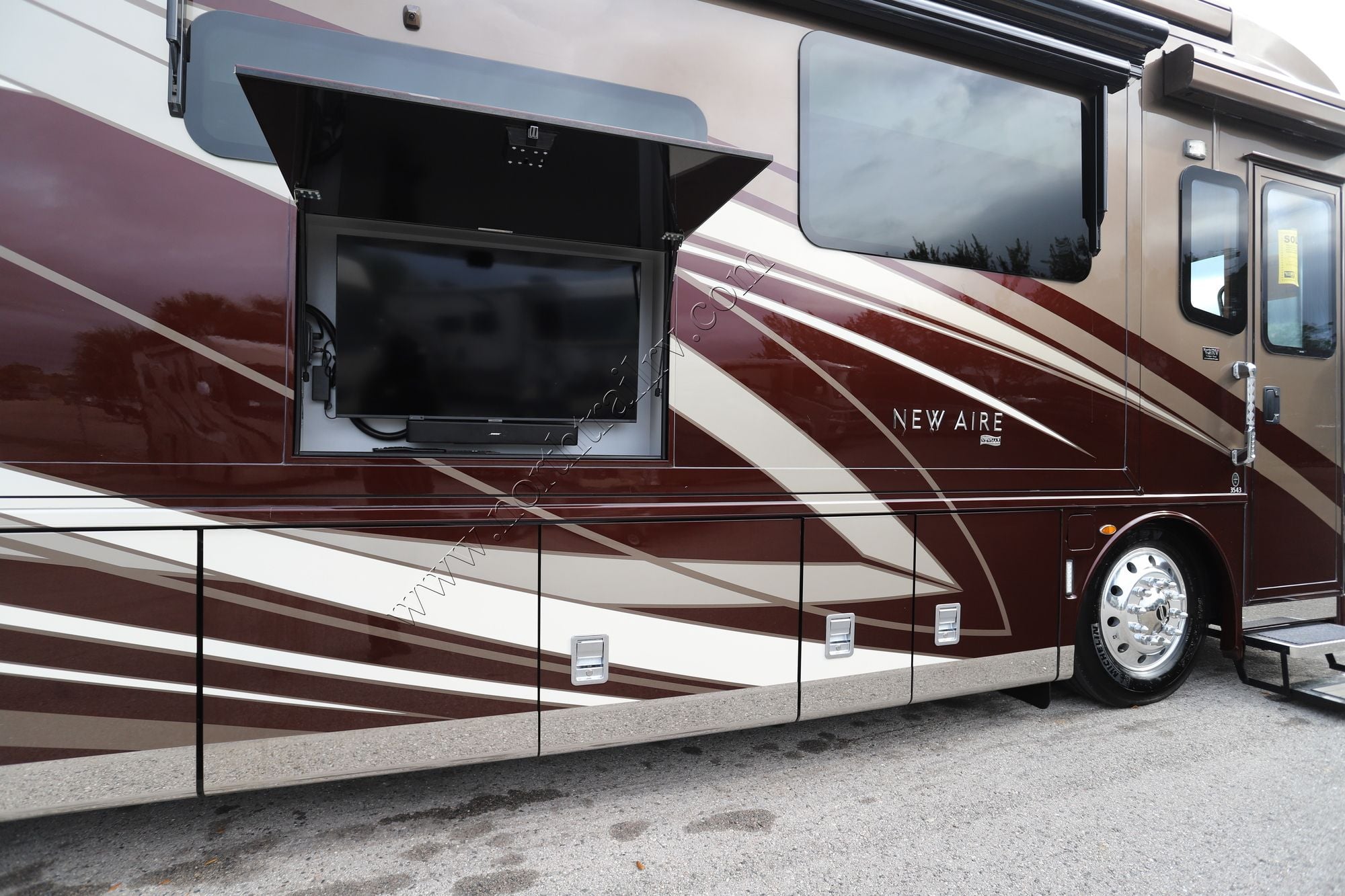 Used 2021 Newmar New Aire 3543 Class A  For Sale