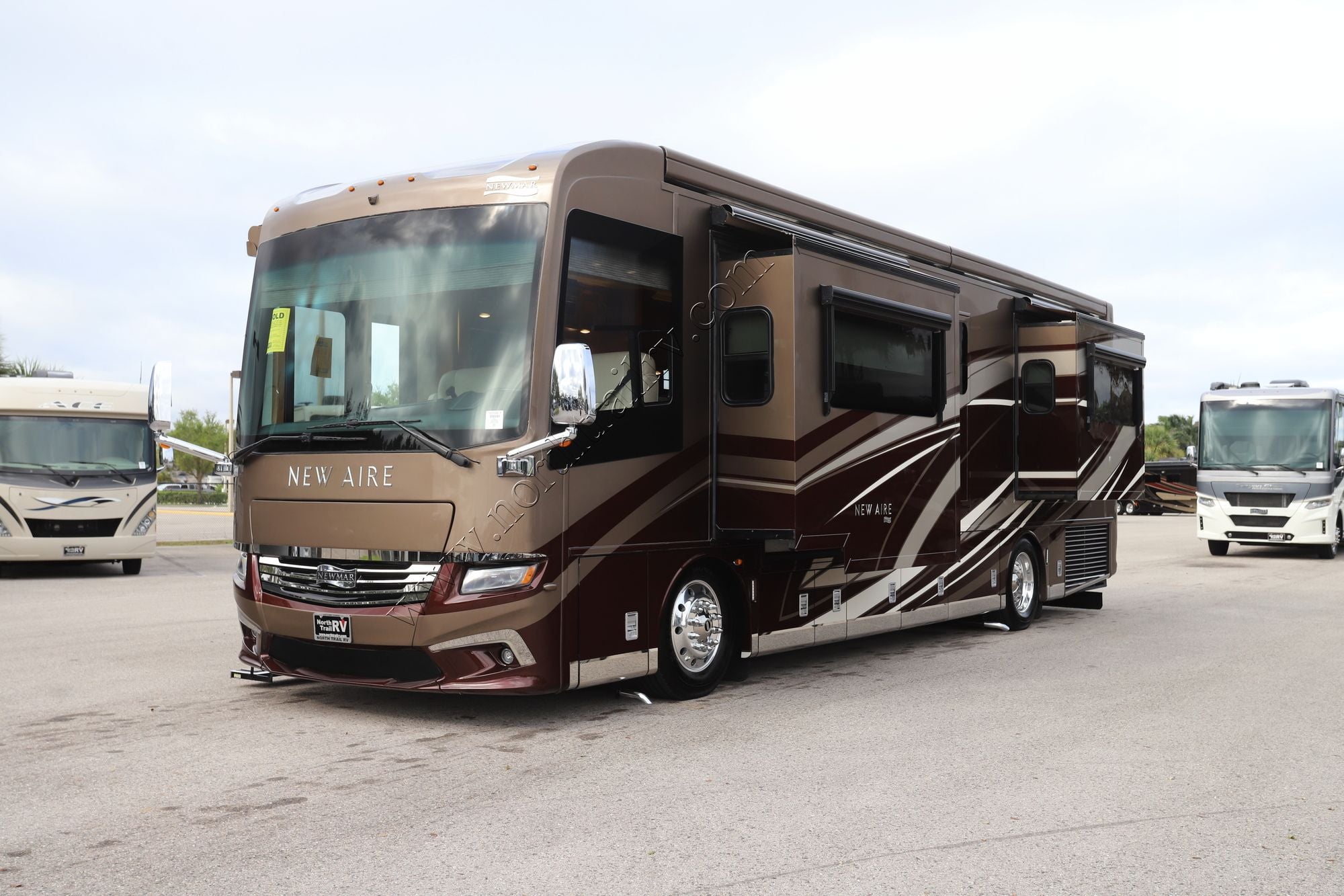 Used 2021 Newmar New Aire 3543 Class A  For Sale