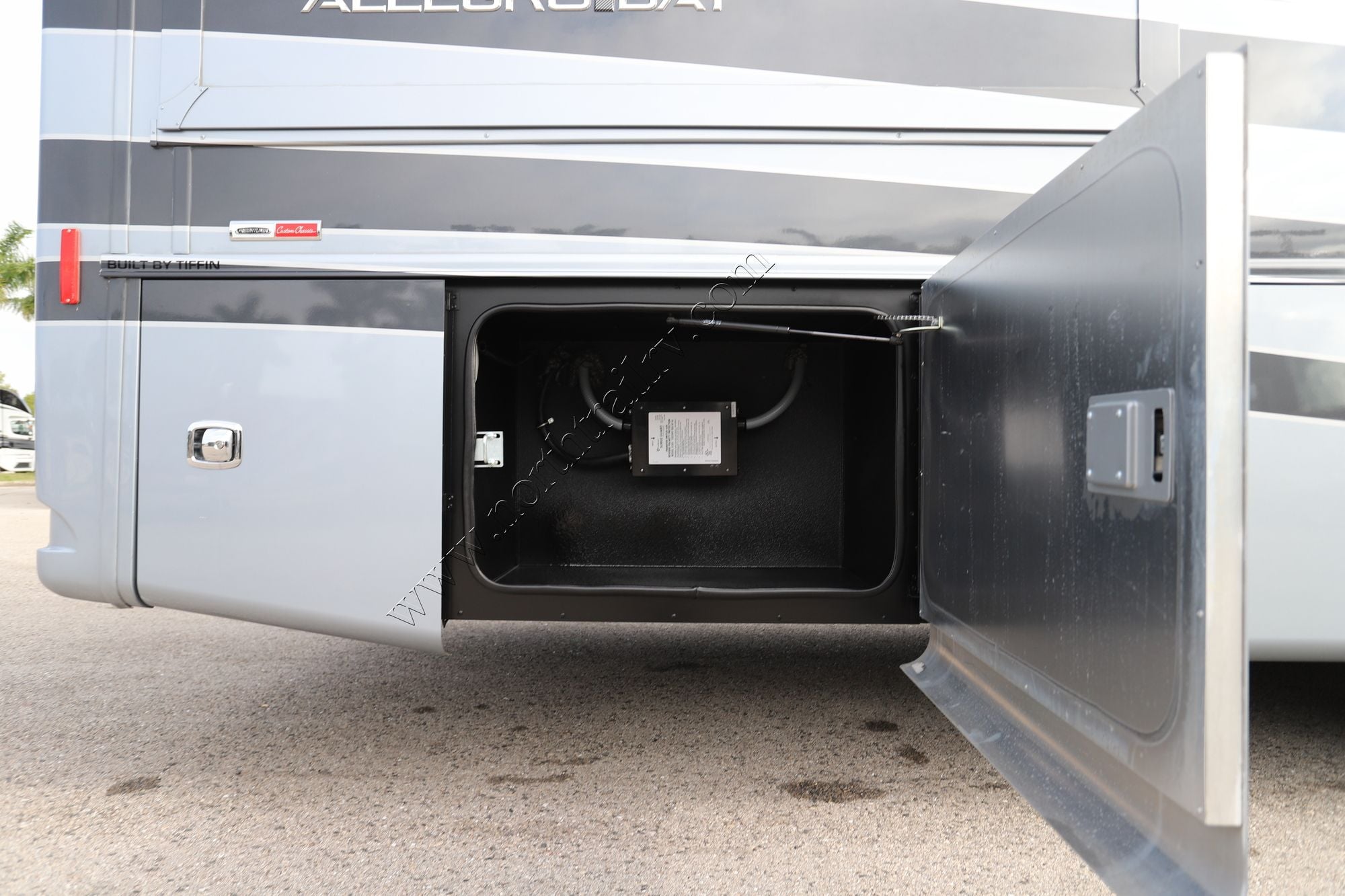 Used 2023 Tiffin Motor Homes Allegro Bay 38AB Super C  For Sale