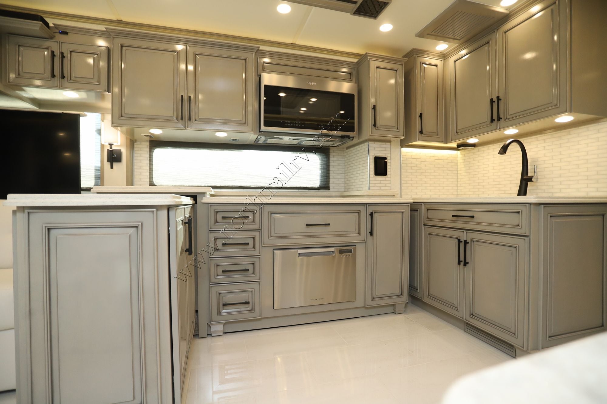 Used 2024 Newmar London Aire 4569 Class A  For Sale