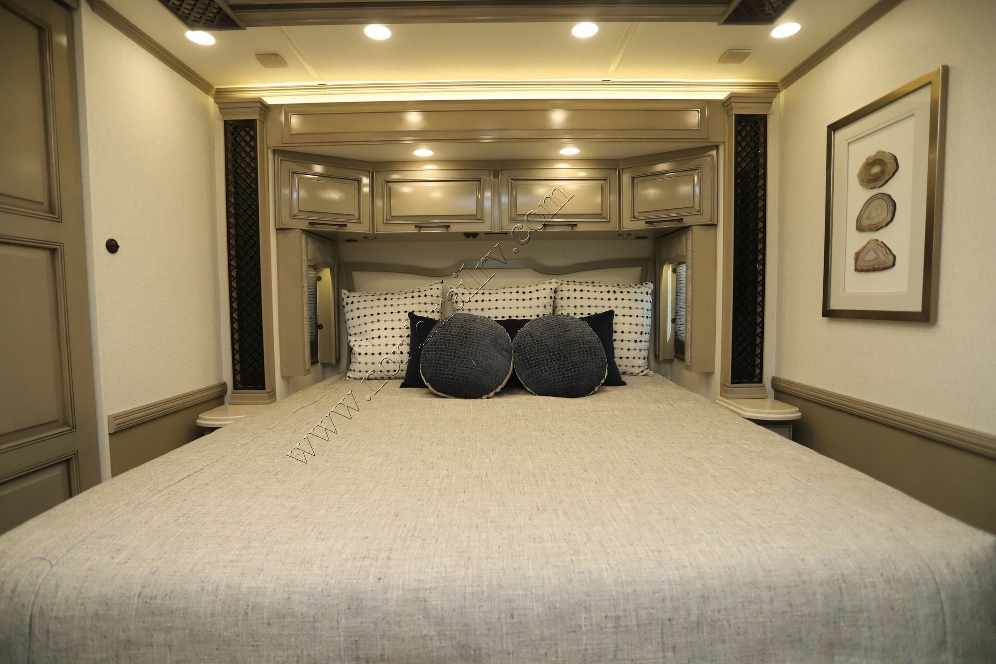 Used 2024 Newmar London Aire 4569 Class A  For Sale