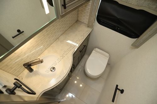 2024 Newmar London Aire 4569