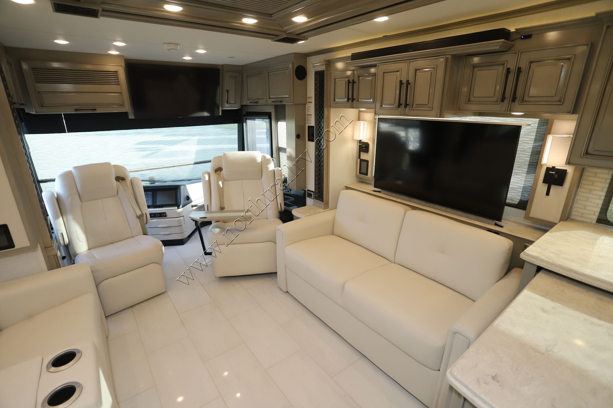 Used 2024 Newmar London Aire 4569 Class A  For Sale