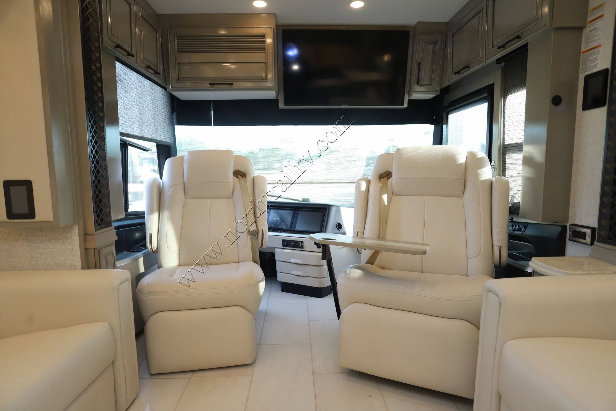 Used 2024 Newmar London Aire 4569 Class A  For Sale