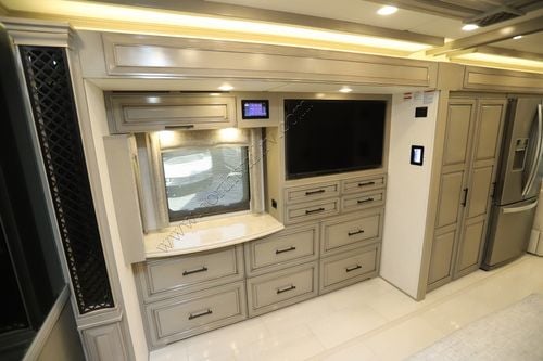 2024 Newmar London Aire 4569