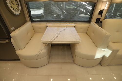 2024 Newmar London Aire 4569