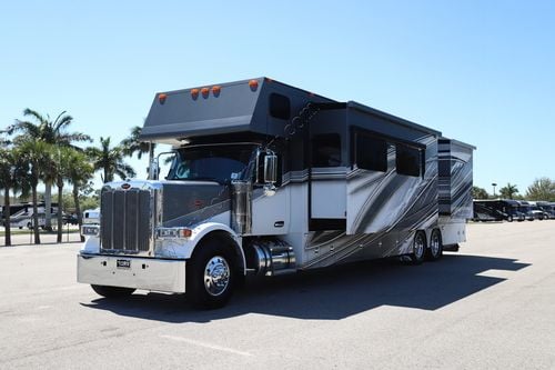 2026 Renegade Rv Classic 45CMR