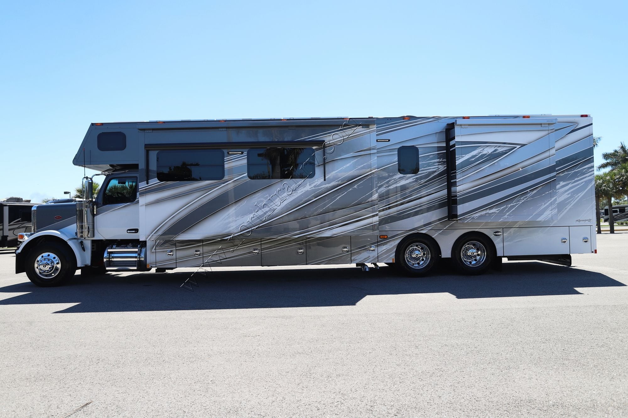 New 2026 Renegade Rv Classic 45CMR Super C  For Sale