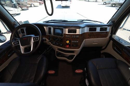 2026 Renegade Rv Classic 45CMR