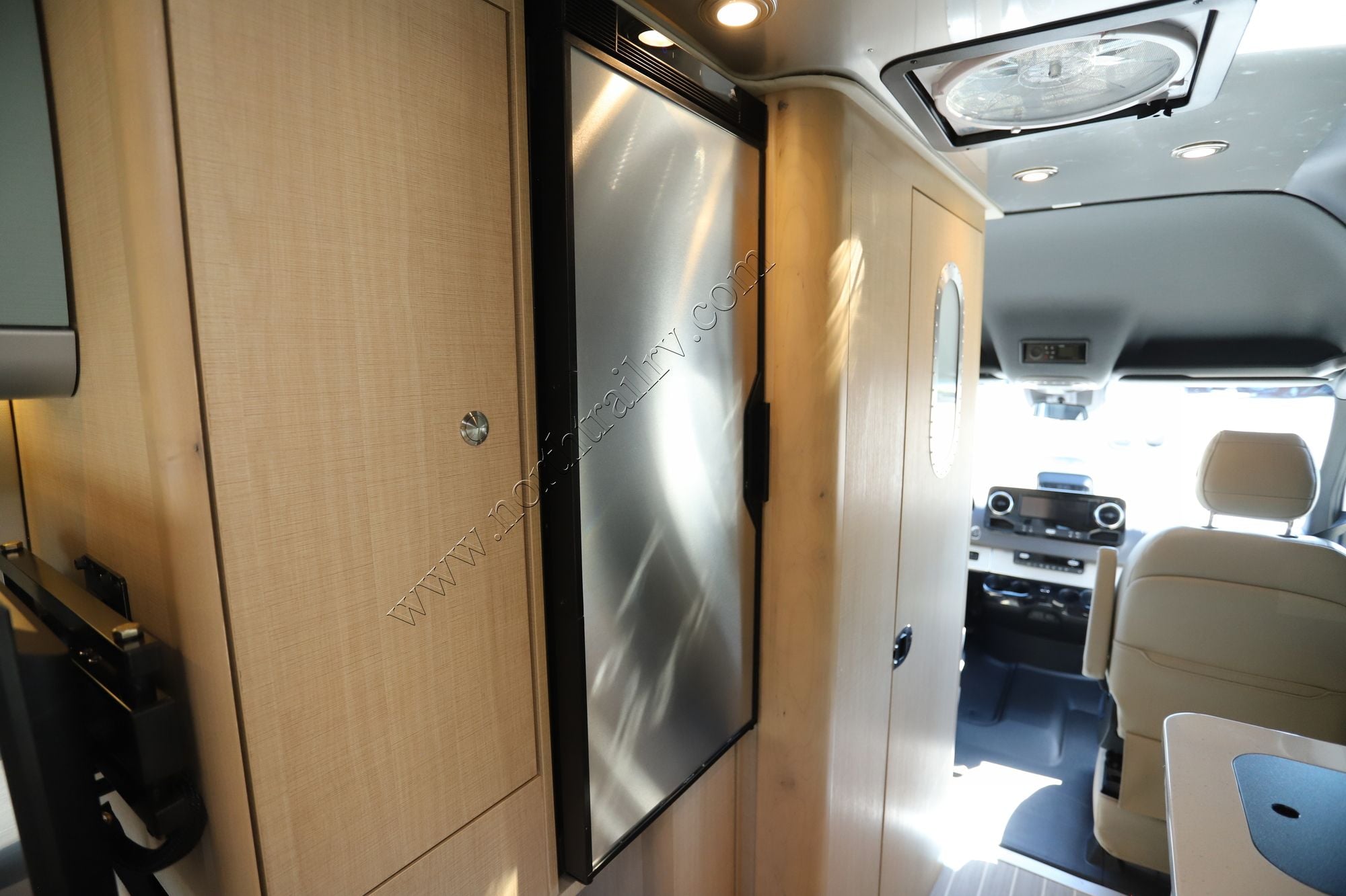 New 2026 Airstream Interstate 19 AP Tommy Bahama Class B  For Sale